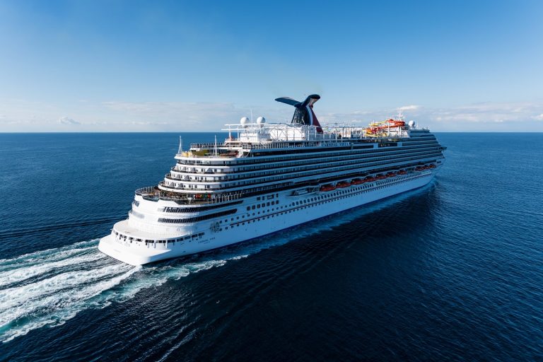 Cruises Cruises